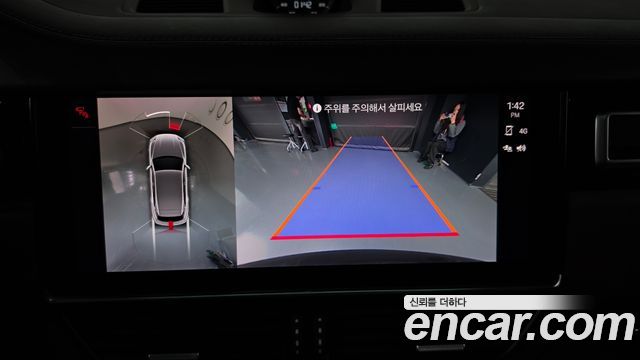 Porsche Cayenne 2022 — photo 20