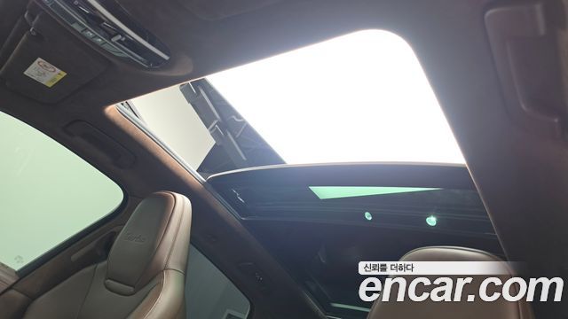 Porsche Cayenne 2022 — photo 22