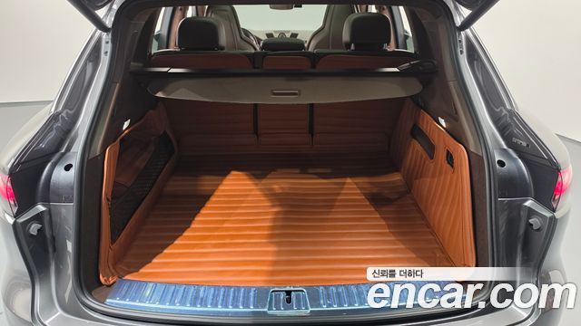 Porsche Cayenne 2022 — photo 24