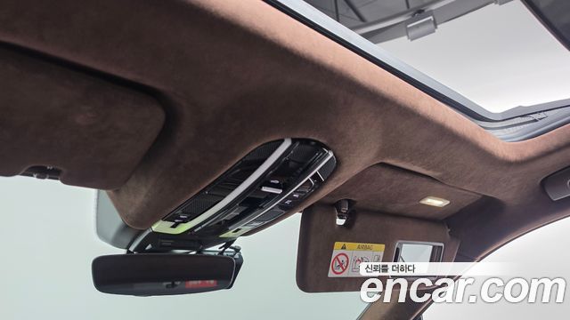 Porsche Cayenne 2022 — photo 25