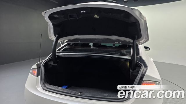 Lincoln MKZ 2013 — photo 20