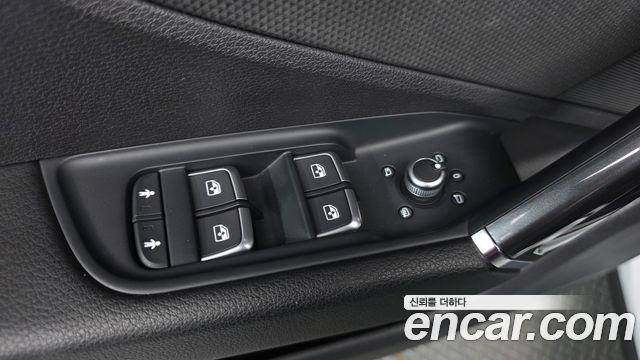 Audi Q2 2023 — photo 17