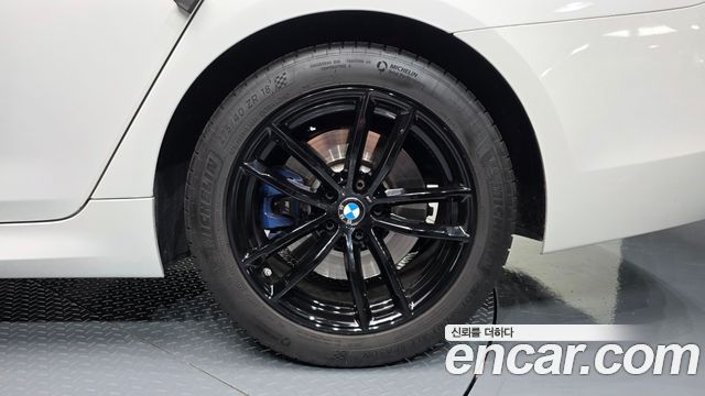 BMW 5-Series 2018 — photo 7