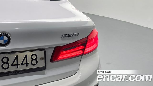 BMW 5-Series 2018 — photo 9