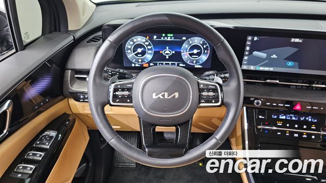 Kia Canival 2023 — photo 21