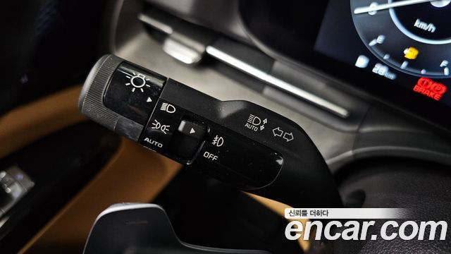 Kia Canival 2023 — photo 26