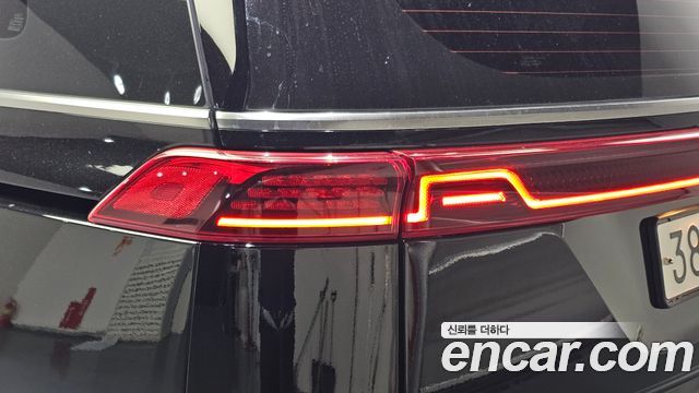 Kia Canival 2023 — photo 9