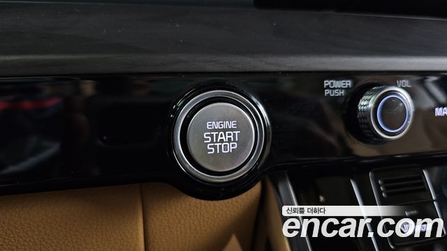 Kia Canival 2023 — photo 27