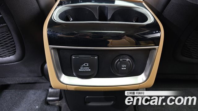 Kia Canival 2023 — photo 34