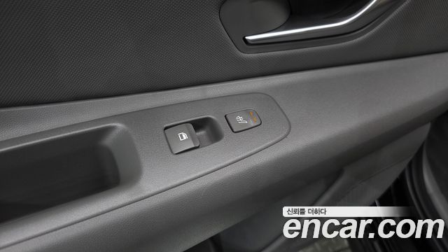 Hyundai AVANTE 2025 — photo 25