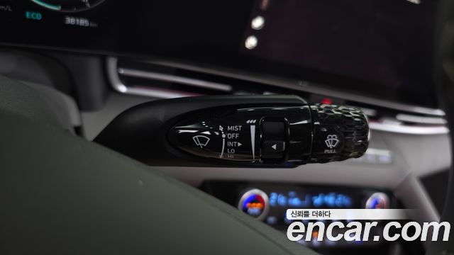 Hyundai AVANTE 2025 — photo 32