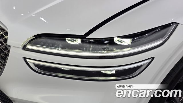 Genesis GV70 2023 — photo 8