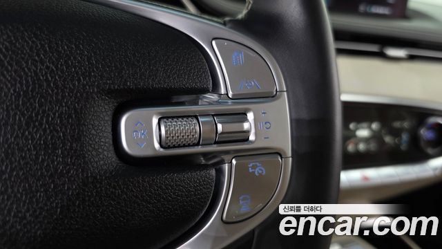 Genesis GV70 2023 — photo 33