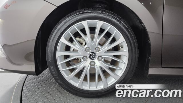 Toyota Camry 2019 — photo 5