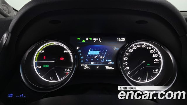 Toyota Camry 2019 — photo 8