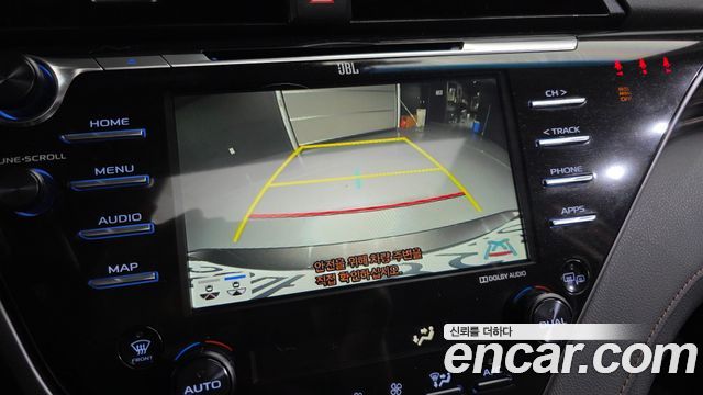 Toyota Camry 2019 — photo 15