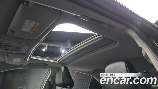 Toyota Camry 2019 — photo 16
