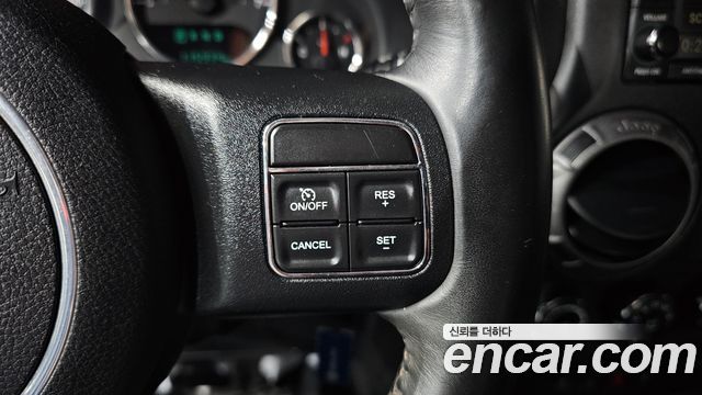 Jeep Wrangler 2017 — photo 15