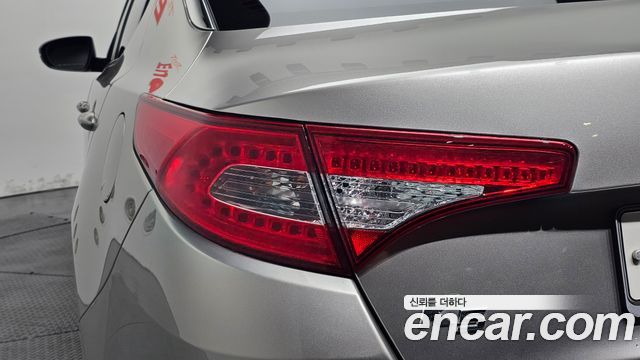 Kia K5 2013 — photo 9