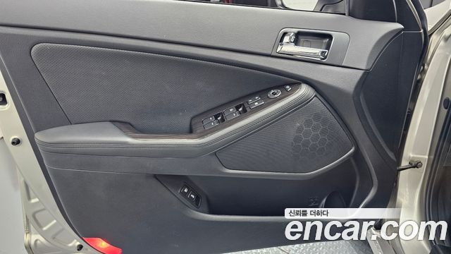 Kia K5 2013 — photo 14