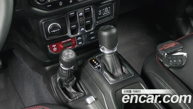 Jeep Gladiator 2025 — photo 9