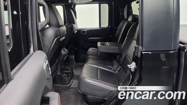 Jeep Gladiator 2025 — photo 11
