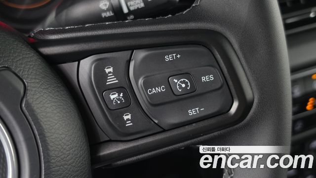 Jeep Gladiator 2025 — photo 13