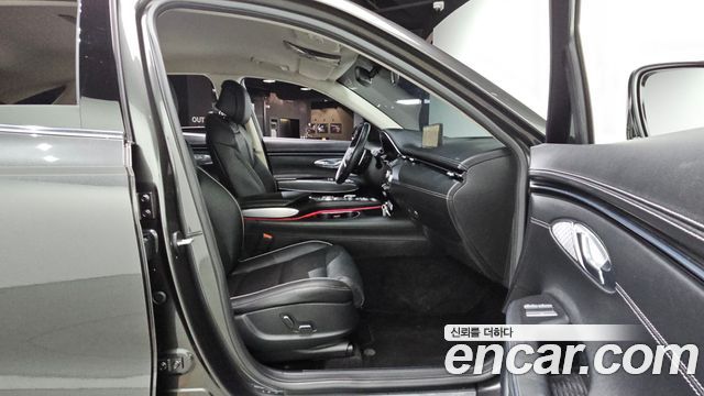 Genesis GV70 2024 — photo 17