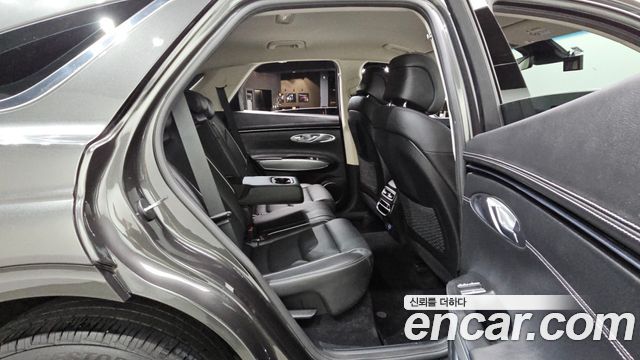 Genesis GV70 2024 — photo 18