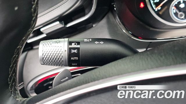 Genesis GV70 2024 — photo 22
