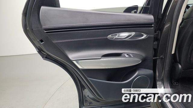 Genesis GV70 2024 — photo 15