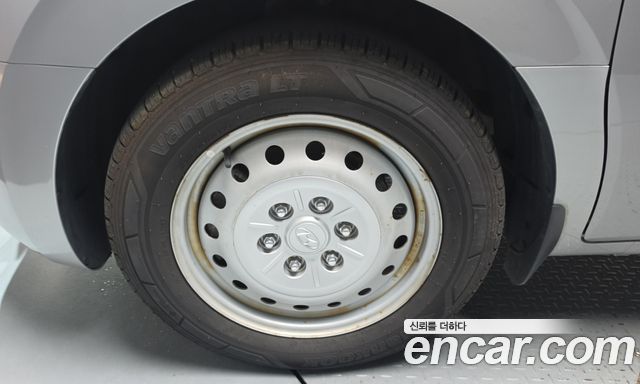 Hyundai Staria 2022 — photo 5