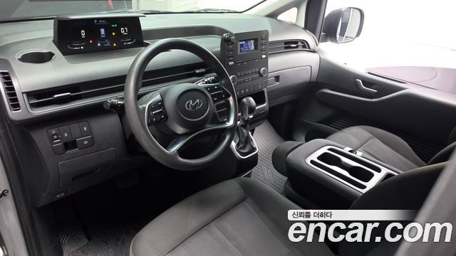 Hyundai Staria 2022 — photo 10