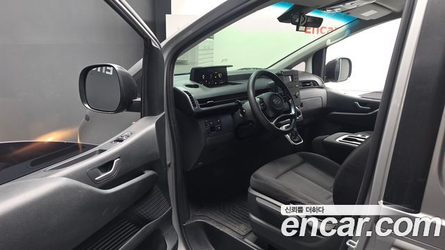 Hyundai Staria 2022 — photo 13