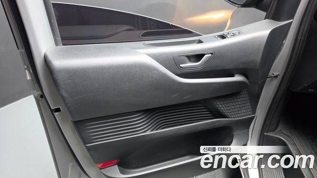 Hyundai Staria 2022 — photo 14