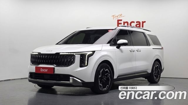 Kia Canival 2025 — photo 1
