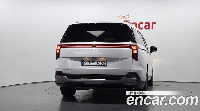 Kia Canival 2025 — photo 4