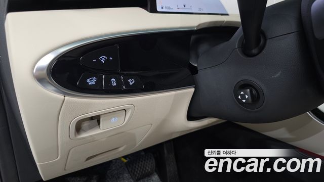 Genesis GV70 2025 — photo 12