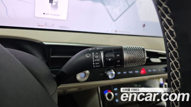 Genesis GV70 2025 — photo 13