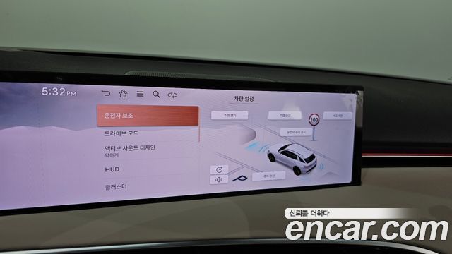 Genesis GV70 2025 — photo 18