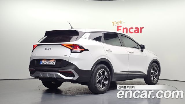 Kia Sportage 2023 — photo 2