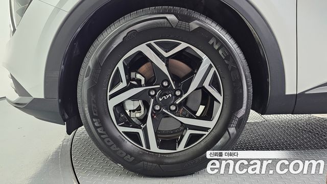Kia Sportage 2023 — photo 5