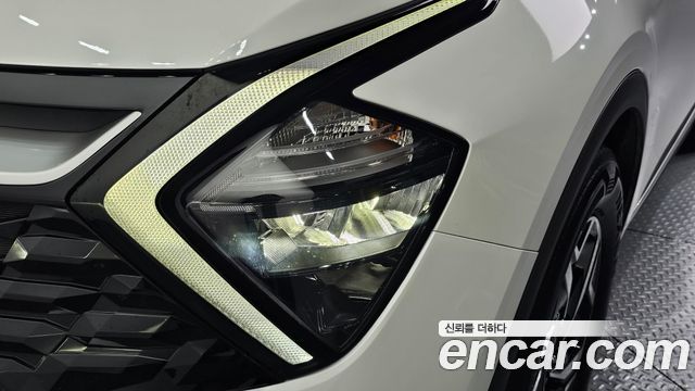 Kia Sportage 2023 — photo 8