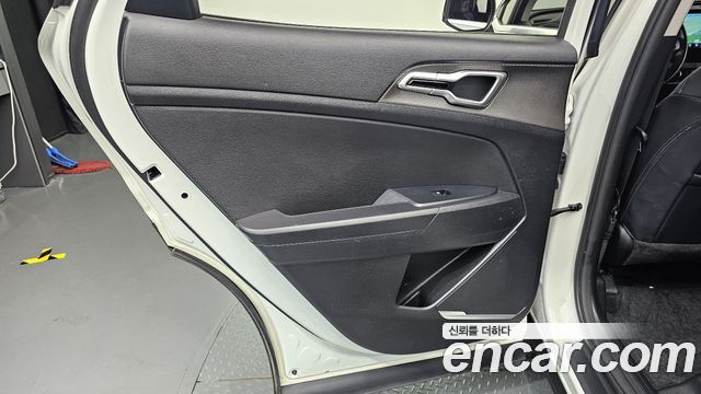 Kia Sportage 2023 — photo 15