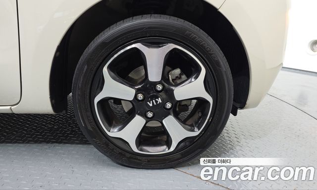 Kia RAY 2012 — photo 7