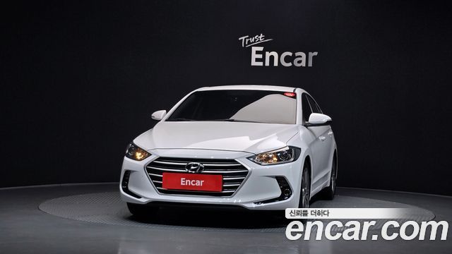 Hyundai AVANTE 2018 — photo 3