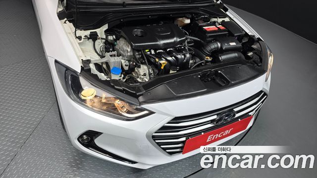 Hyundai AVANTE 2018 — photo 5