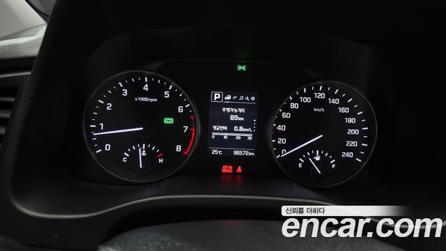 Hyundai AVANTE 2018 — photo 10