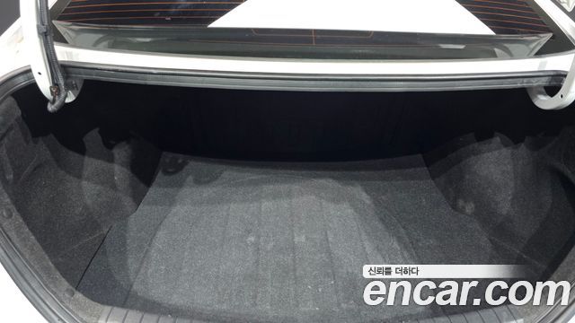 Hyundai AVANTE 2018 — photo 27