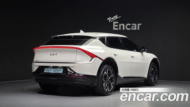Kia EV6 2022 — photo 2
